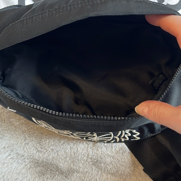 Kenzo Pouch - Picture 10 of 12